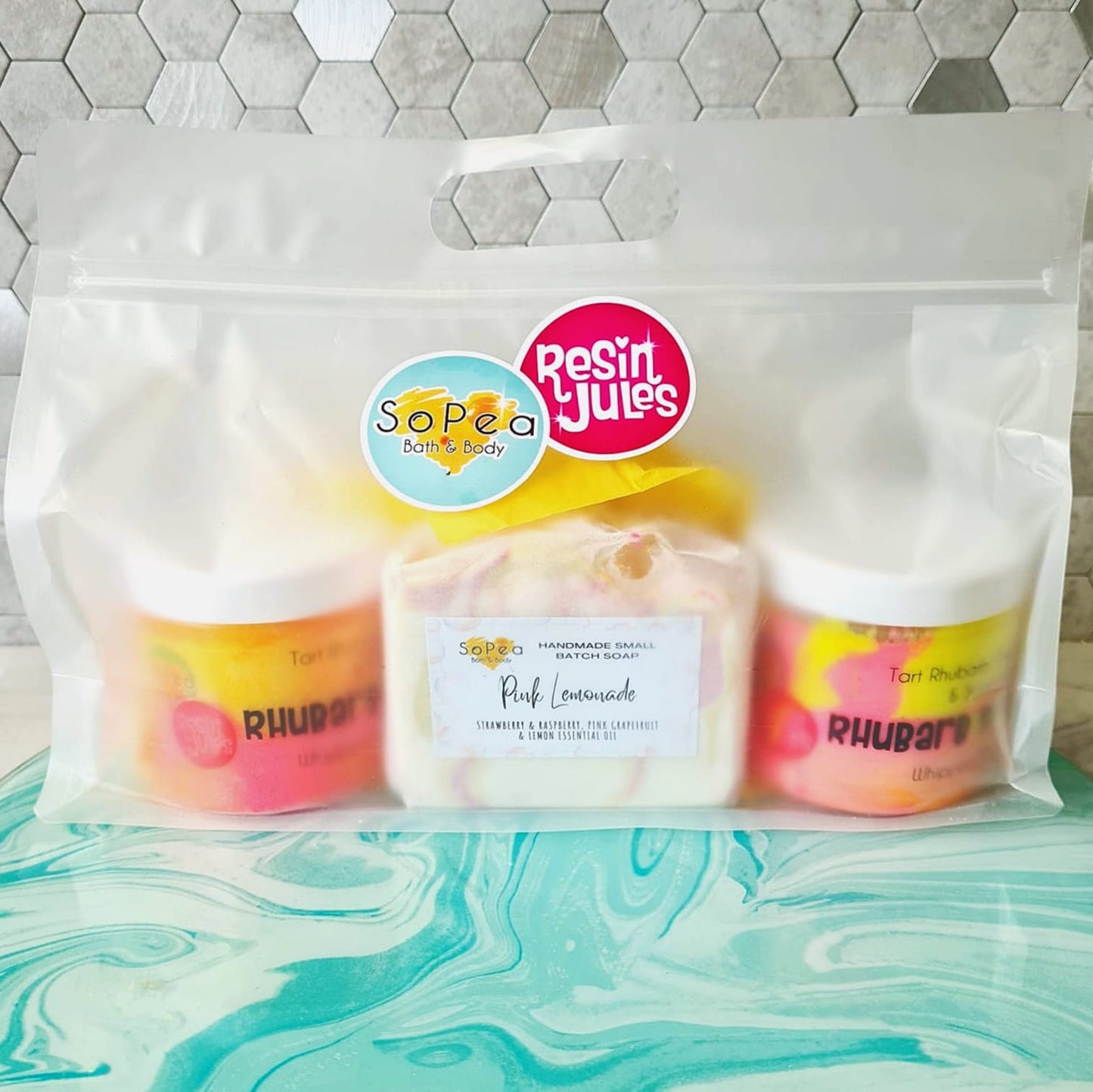 EXCLUSIVE LIMITED EDITION SoPea & Resin Jules Rhubarb & Custard Scented | Gift Set