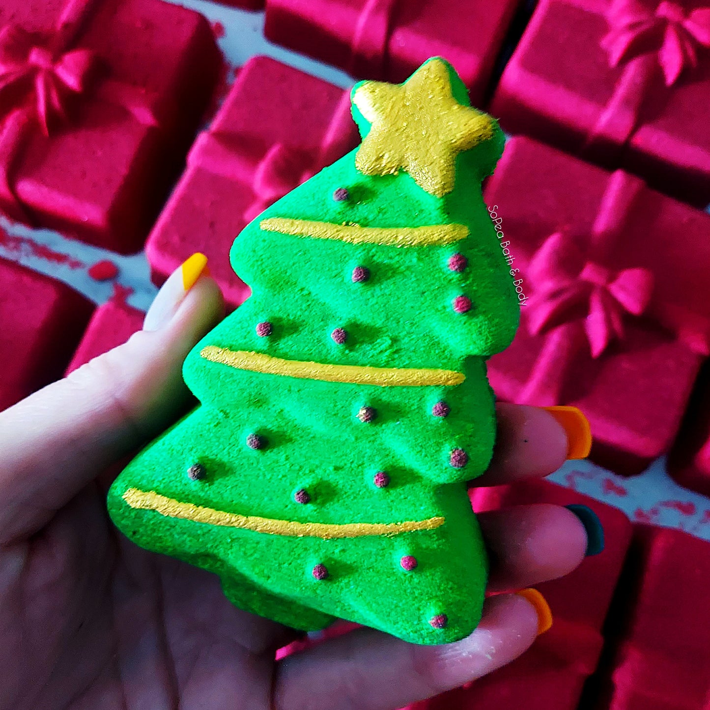 Oh Christmas Tree | Green Apple & Pear Drops Scented | Bath Bomb