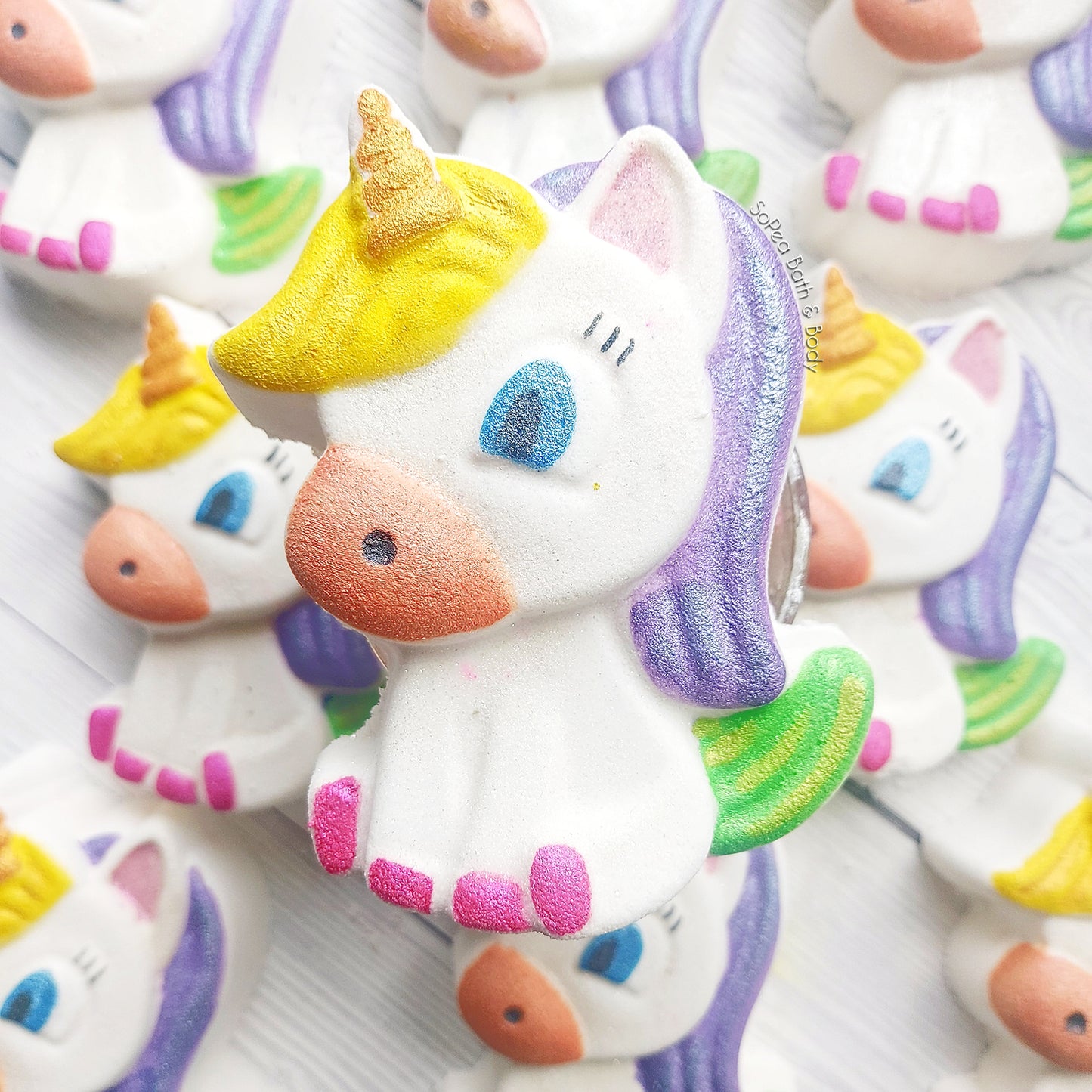 Unicorn Bubblegum Bath Bomb