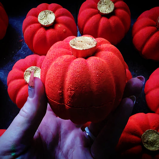 PUMPKIN SHELL BOMB, PUMPKIN SPICE LATTE SCENTED BATH BOMB